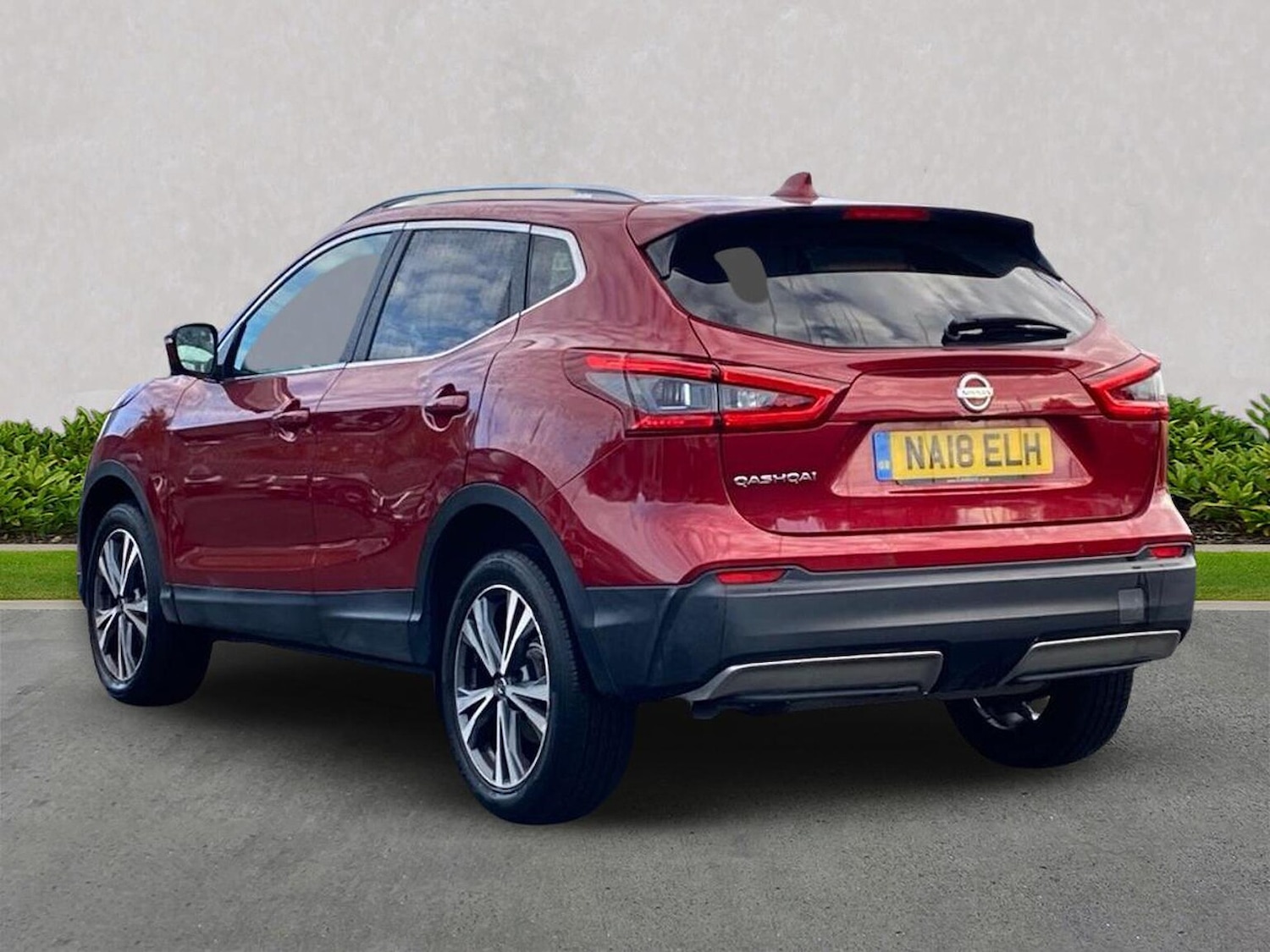Used Nissan Qashqai 2018 for sale - 76320680: Photo 2