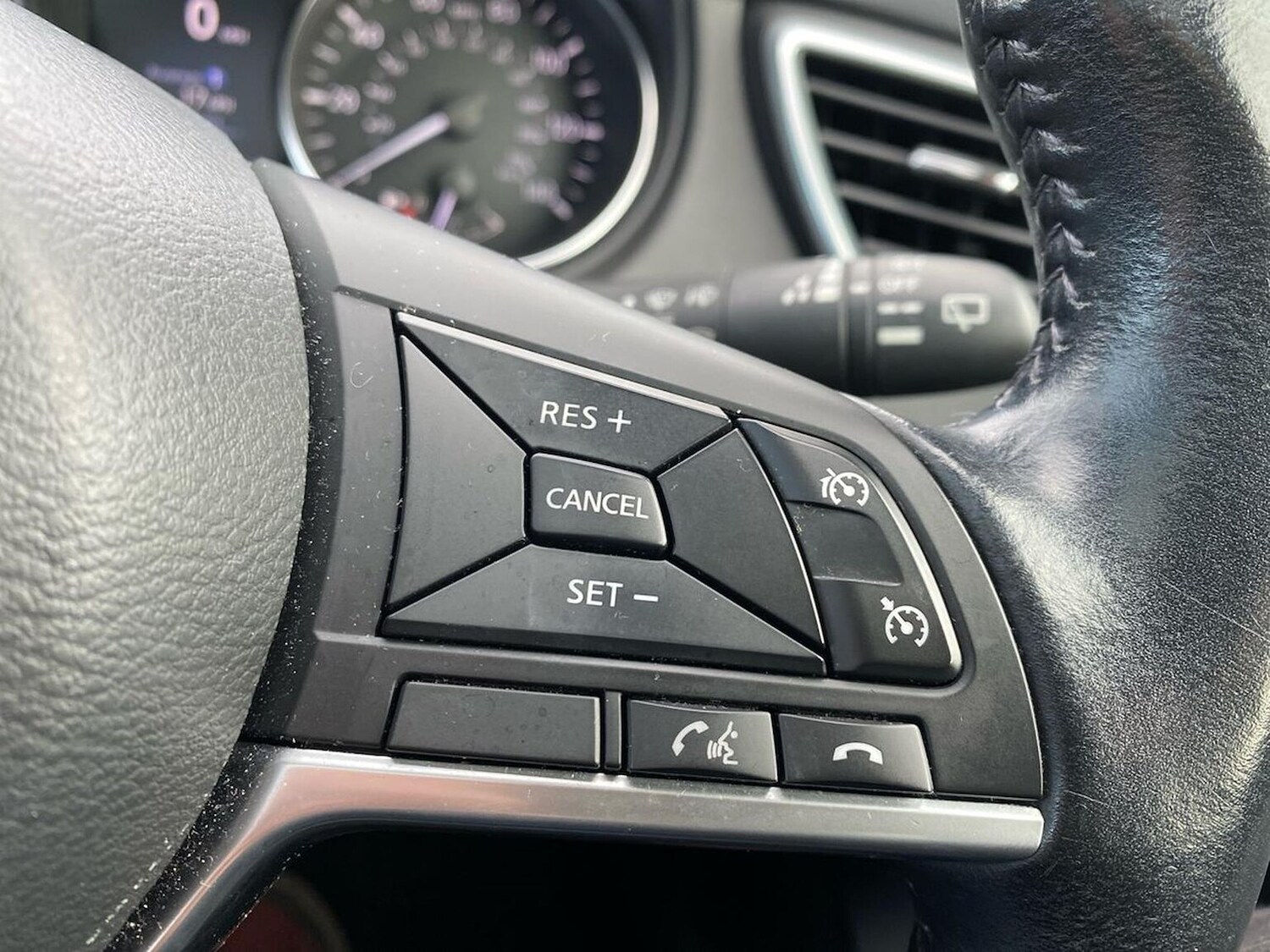 Used Nissan Qashqai 2018 for sale - 76320680: Photo 27