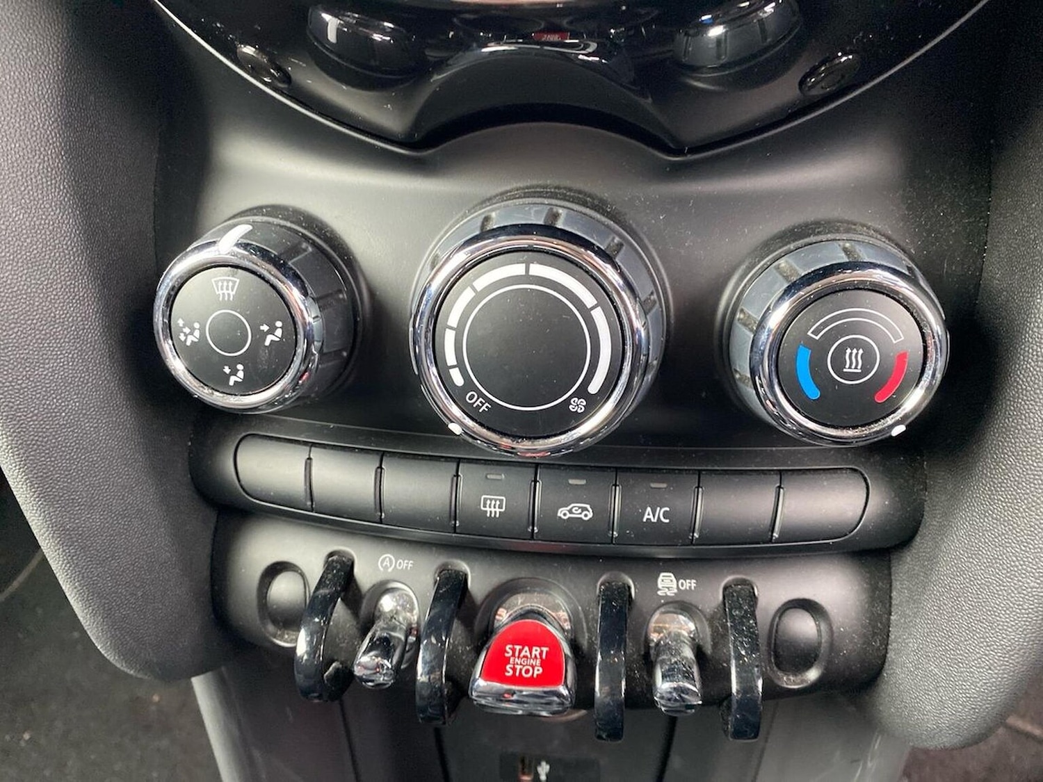 Used MINI Hatch 2019 for sale - 76687321: Photo 12