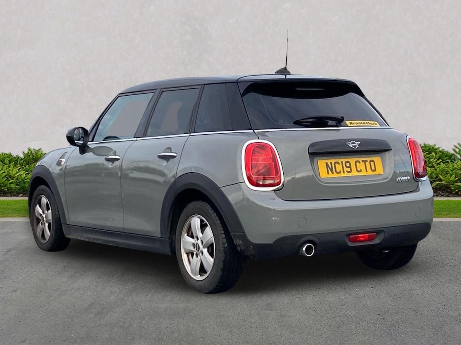 Used MINI Hatch 2019 for sale - 76687321: Photo 2