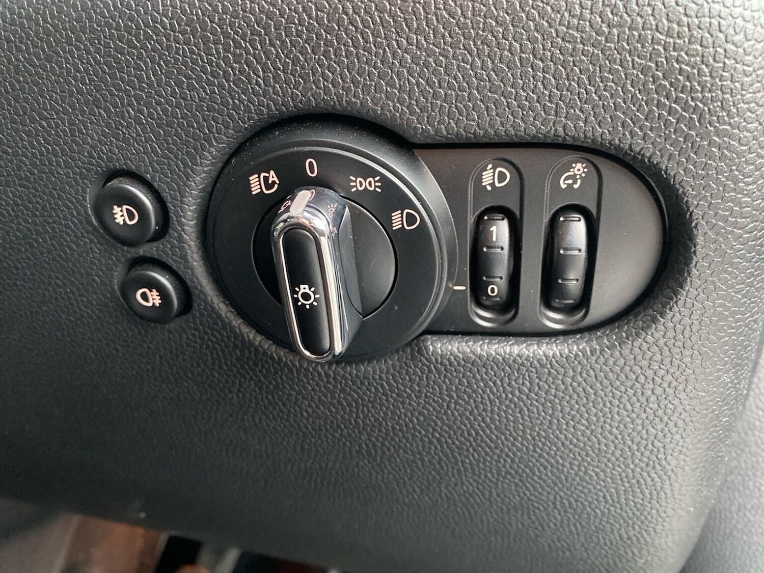 Used MINI Hatch 2019 for sale - 76687321: Photo 22