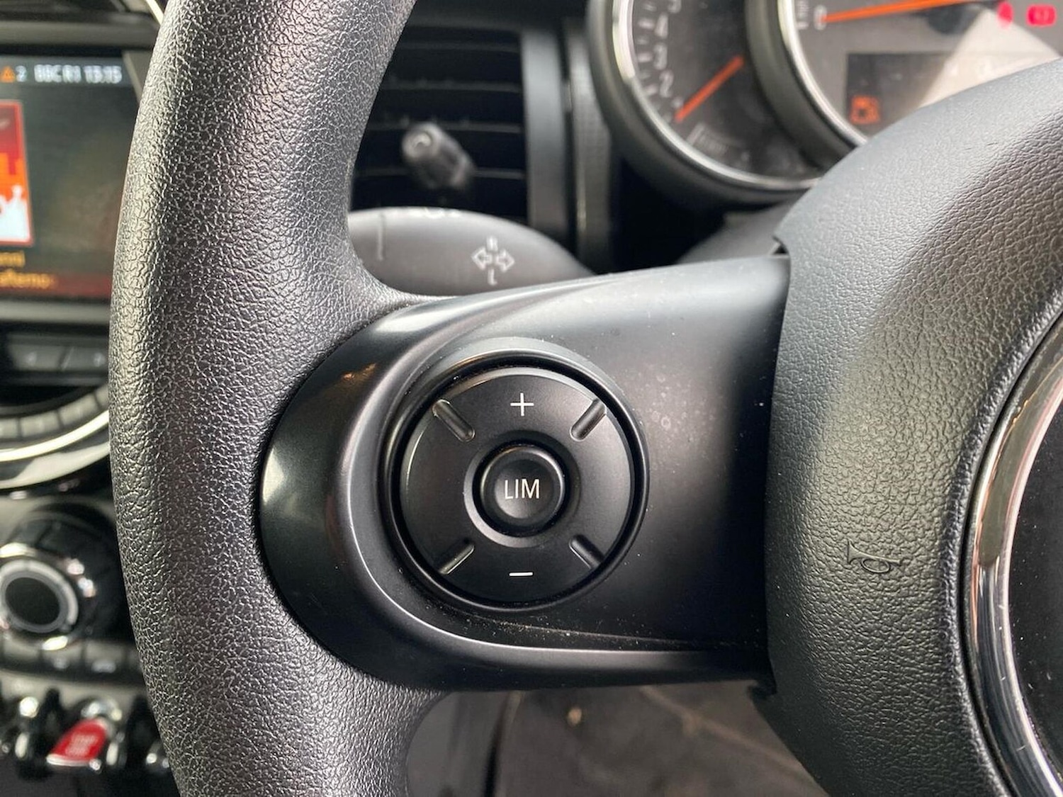Used MINI Hatch 2019 for sale - 76687321: Photo 26