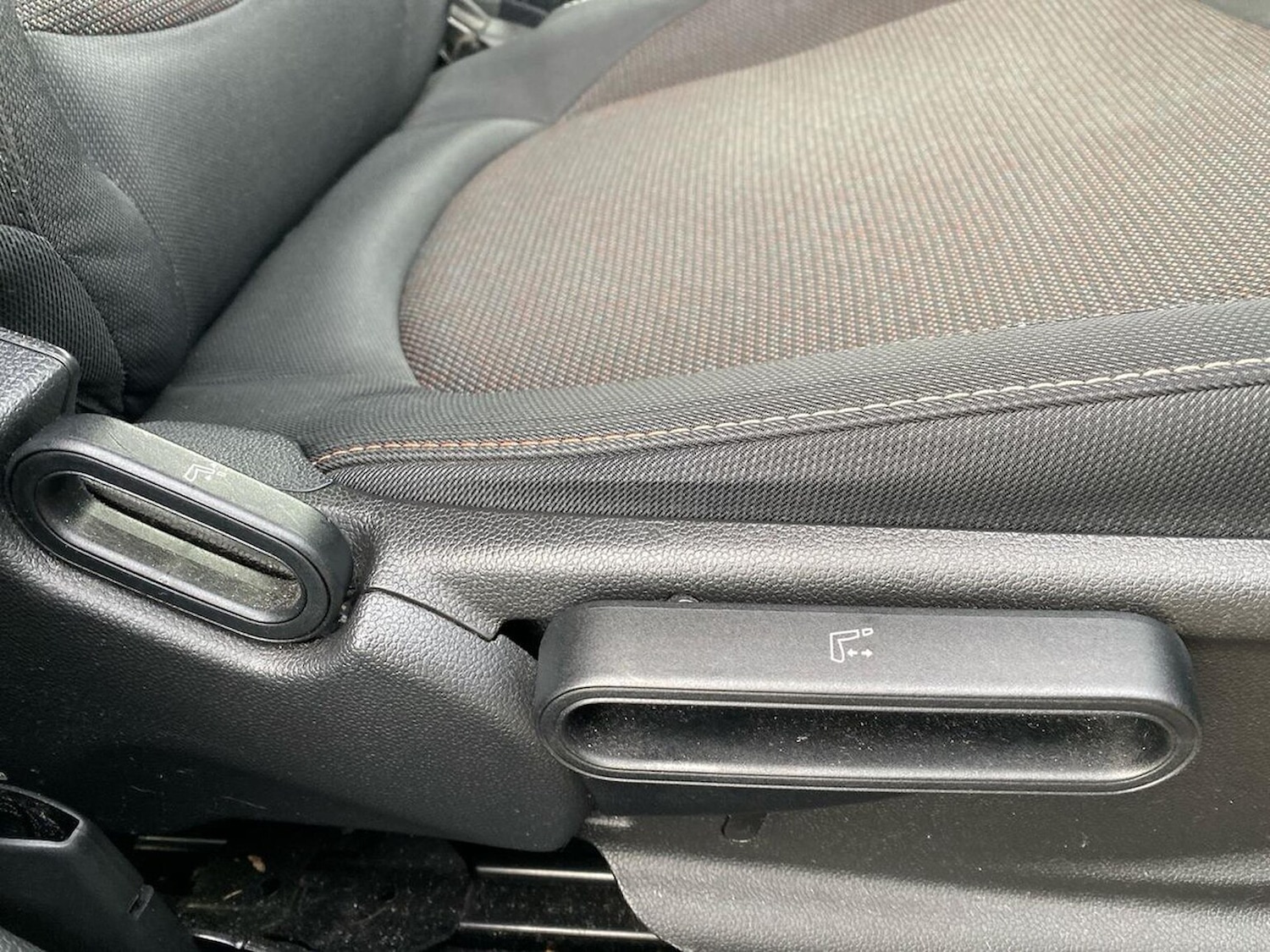 Used MINI Hatch 2019 for sale - 76687321: Photo 30