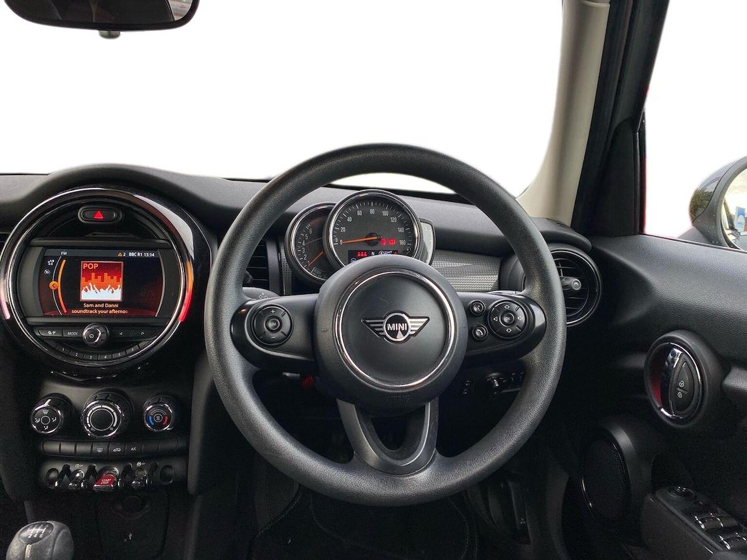 Used MINI Hatch 2019 for sale - 76687321: Photo 9