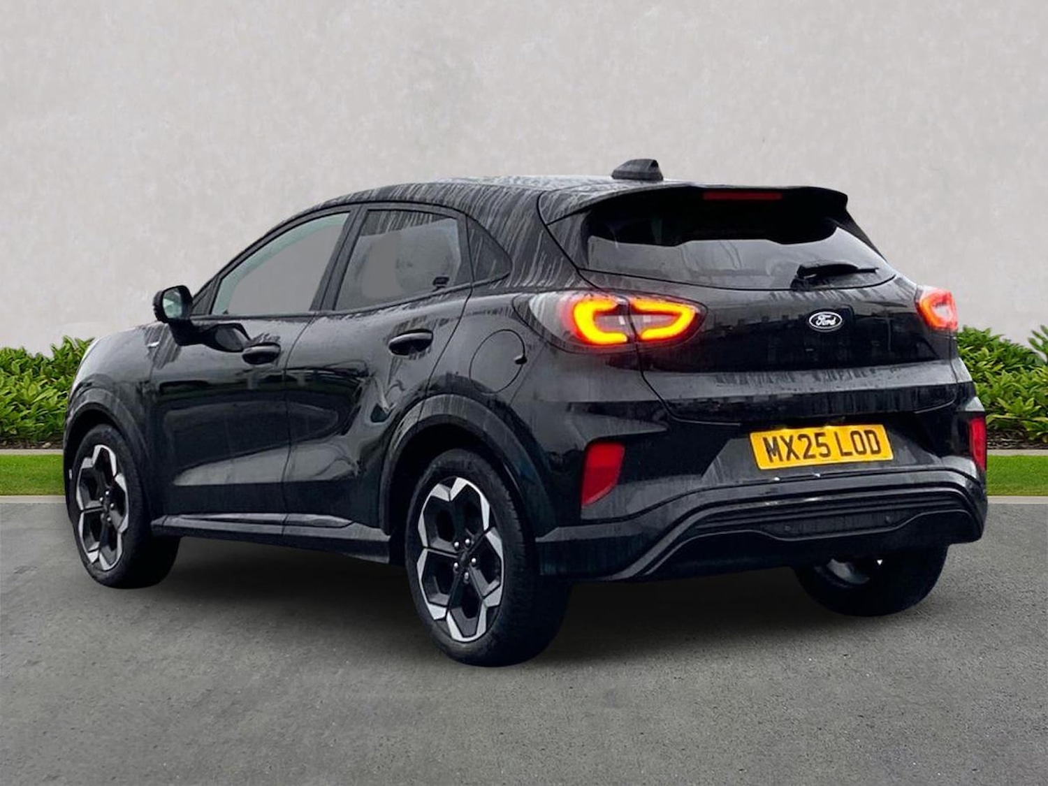 Used Ford Puma 2025 for sale - 76627965: Photo 2