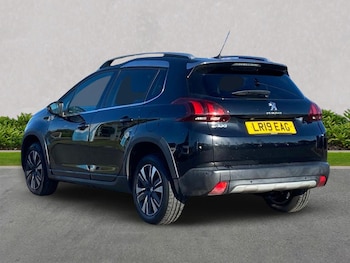 Used Peugeot 2008 2019 for sale - 75908021: Photo