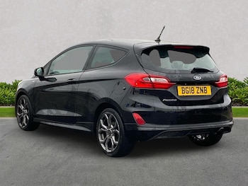 Used Ford Fiesta 2018 for sale - 76316464: Photo 2