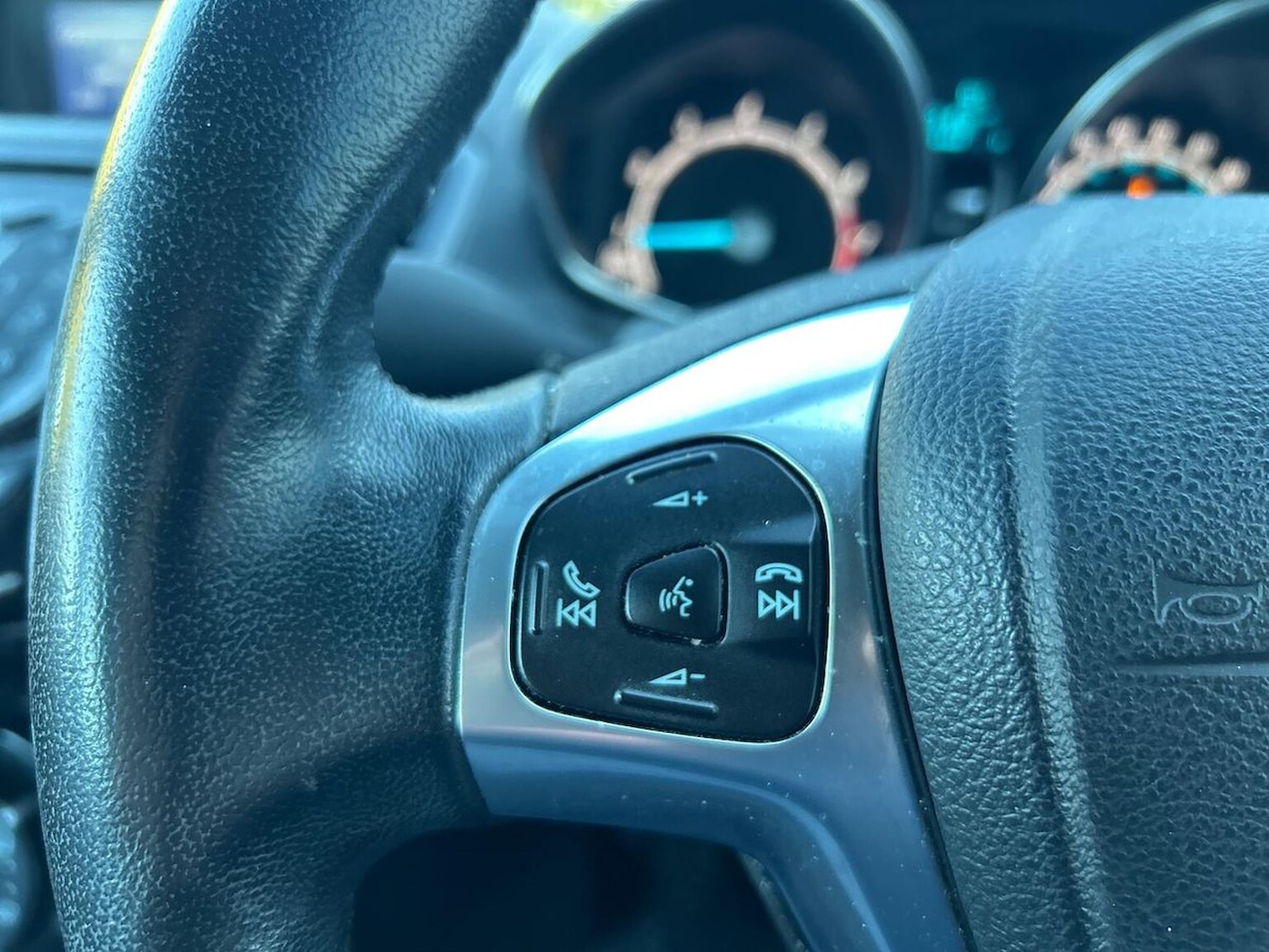 Used Ford Fiesta 2017 for sale - 76340561: Photo 24