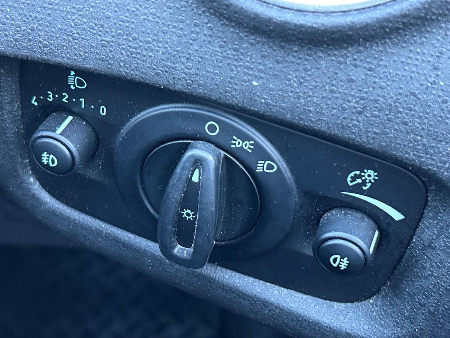 Used Ford Fiesta 2017 for sale - 76340561: Photo 29