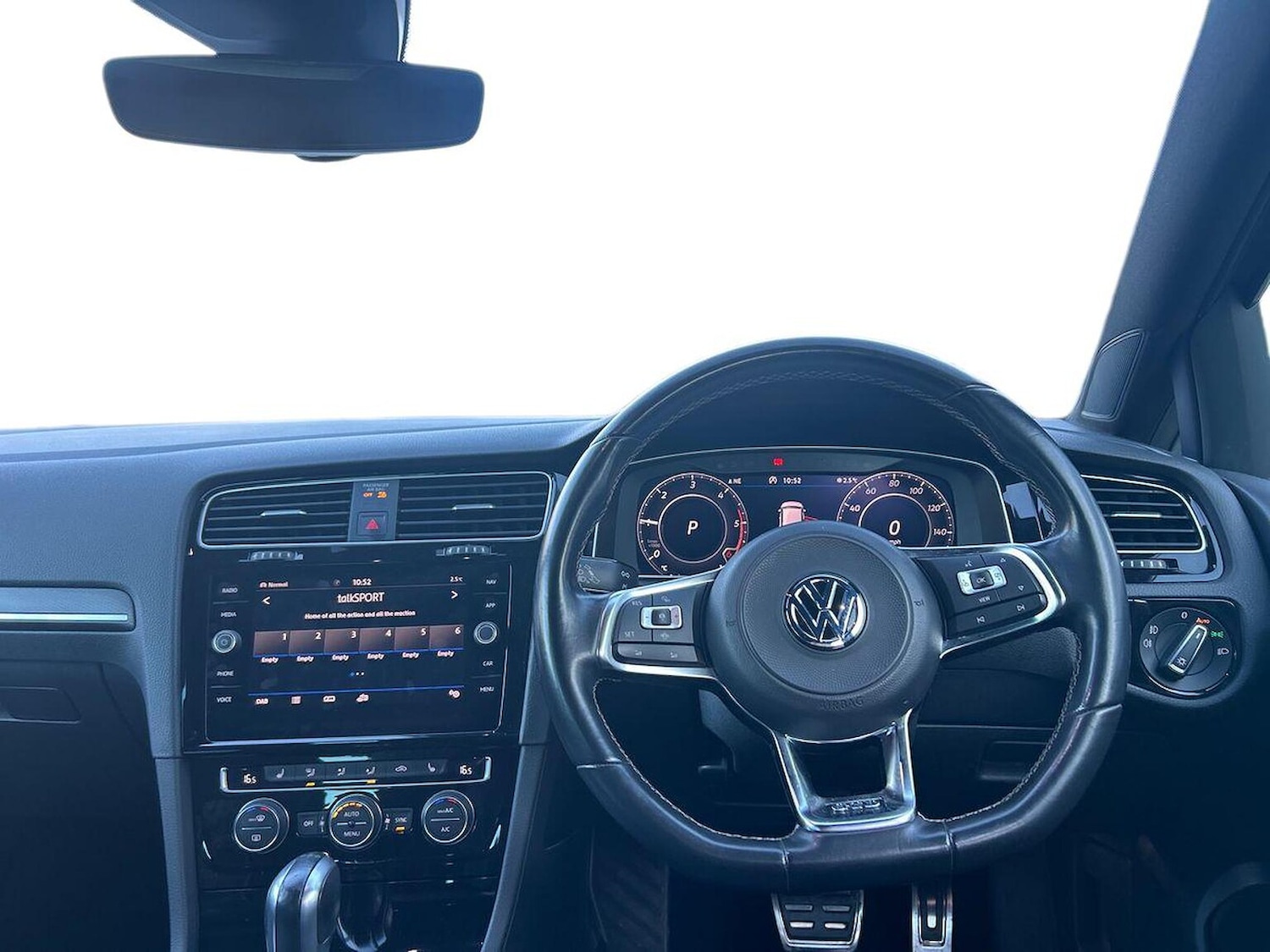 Used Volkswagen Golf 2019 for sale - 77078052: Photo 11