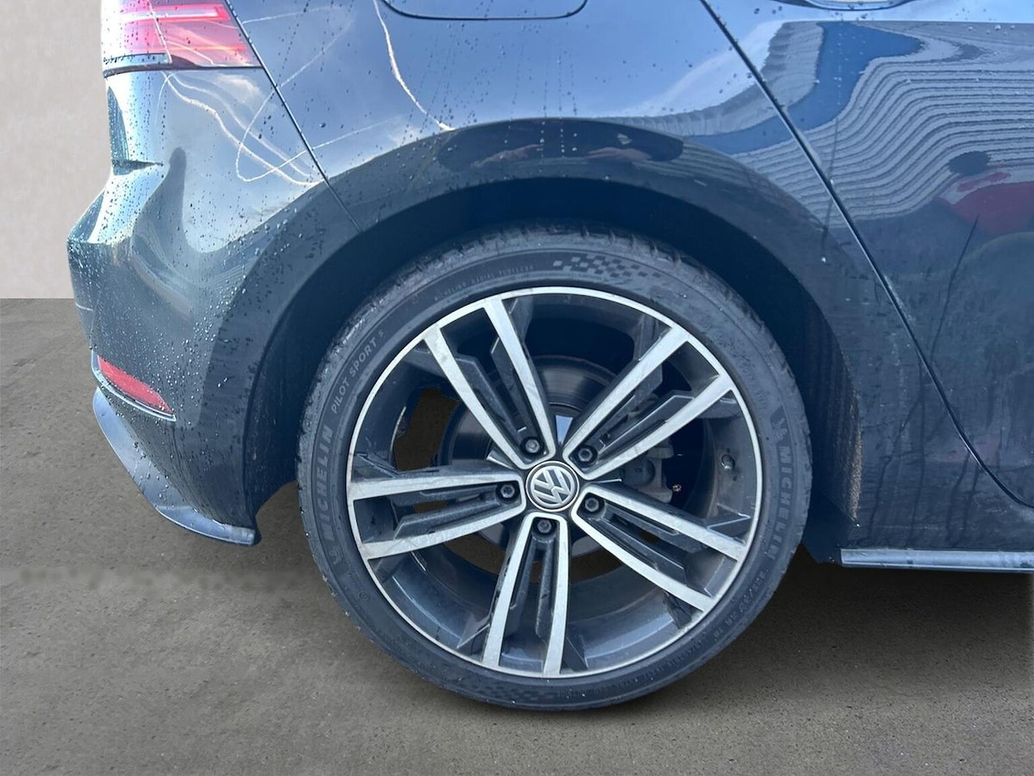 Used Volkswagen Golf 2019 for sale - 77078052: Photo 8