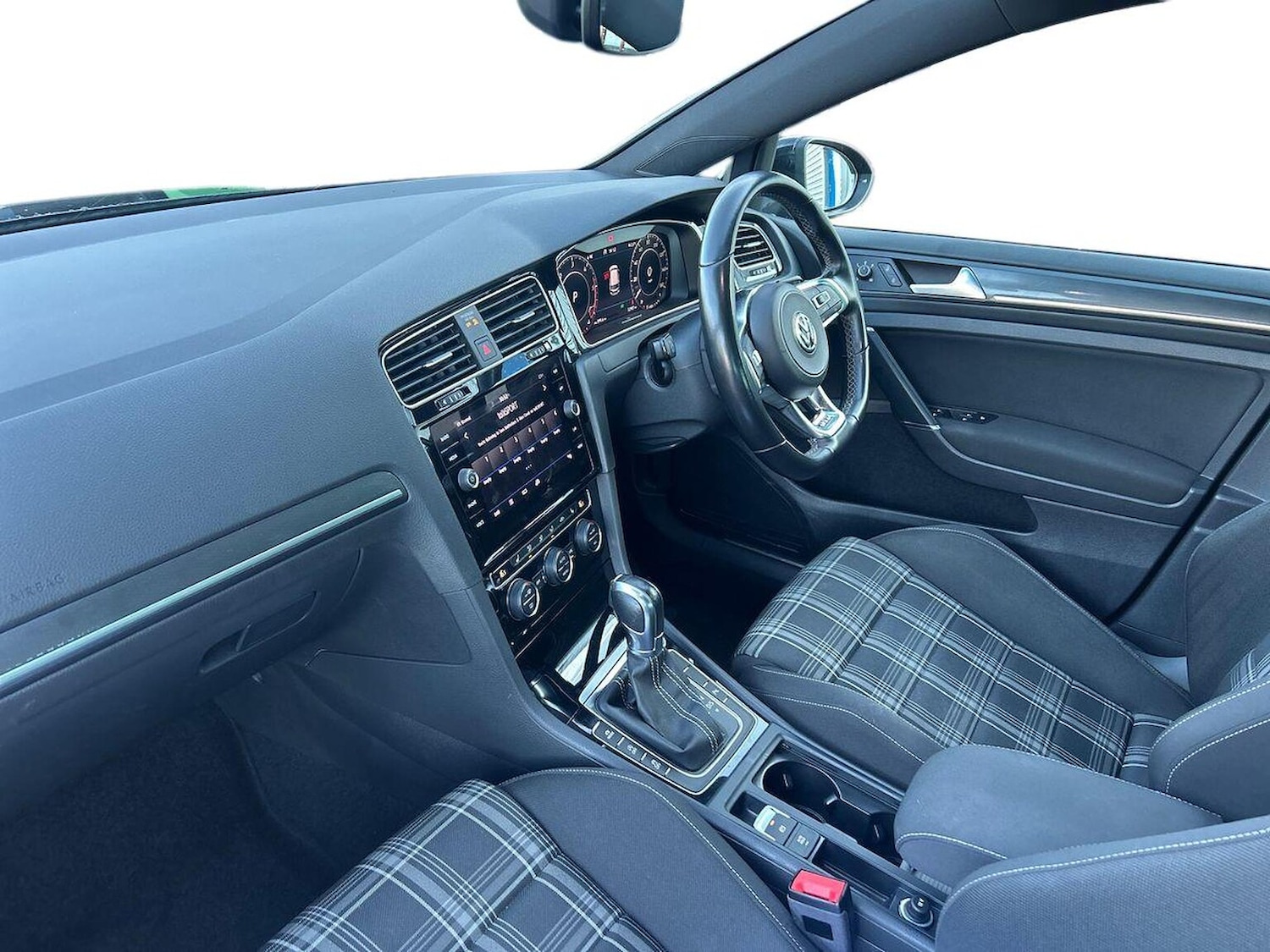 Used Volkswagen Golf 2019 for sale - 77078052: Photo 9