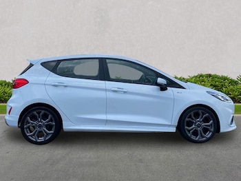 Used Ford Fiesta 2018 for sale - 79124872: Photo