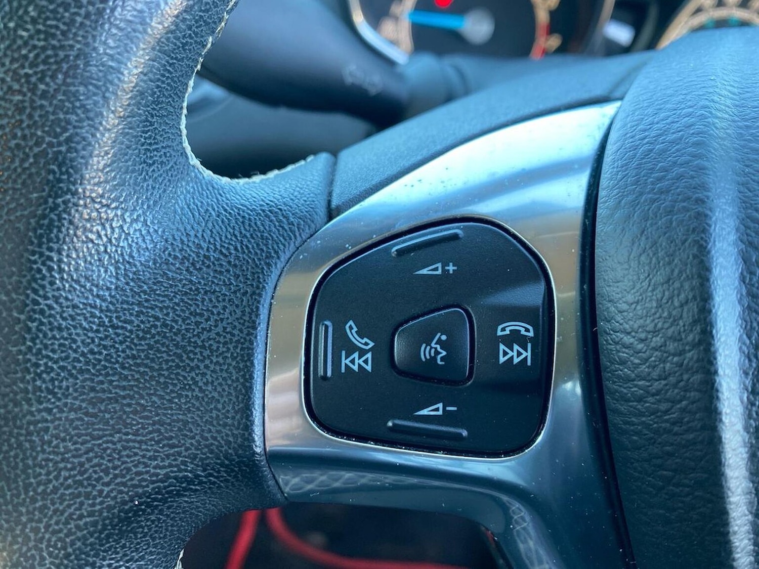 Used Ford Fiesta 2016 for sale - 78218649: Photo 28