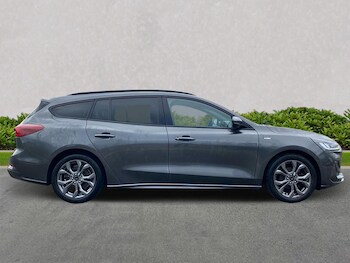 Used Ford Focus 2023 for sale - 75690616: Photo