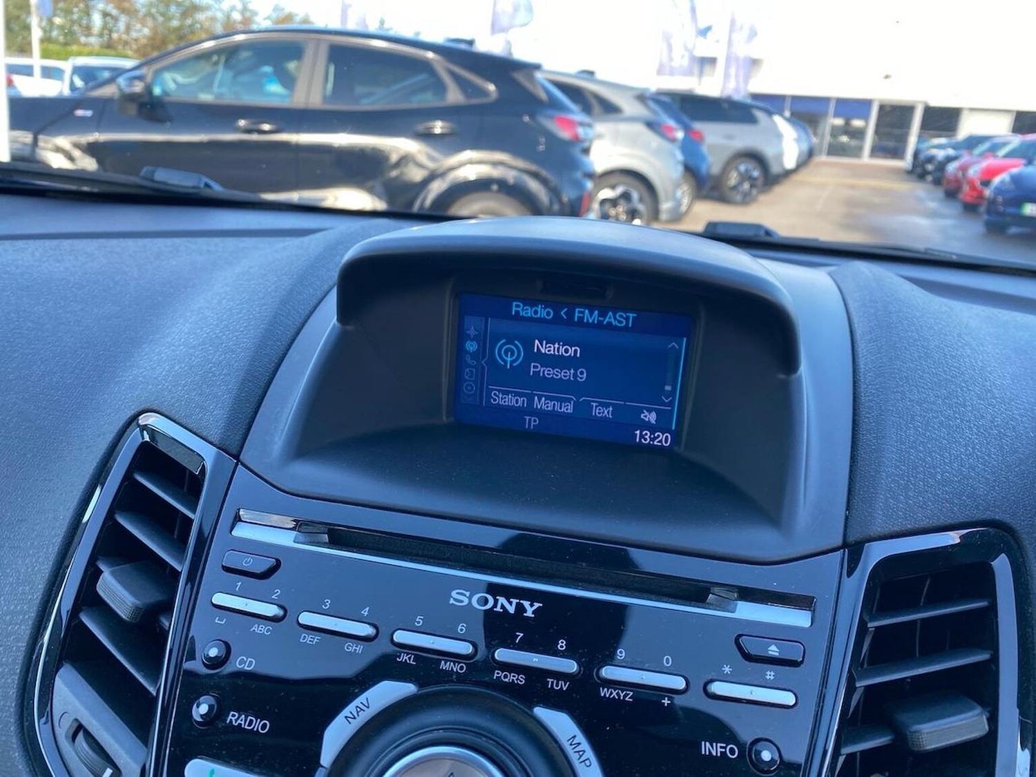 Used Ford Fiesta 2017 for sale - 76391777: Photo 11