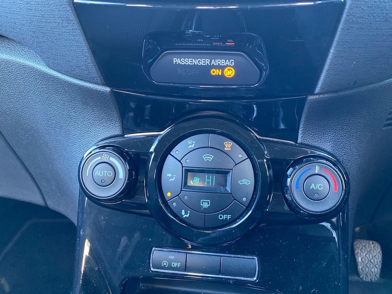 Used Ford Fiesta 2017 for sale - 76391777: Photo 12