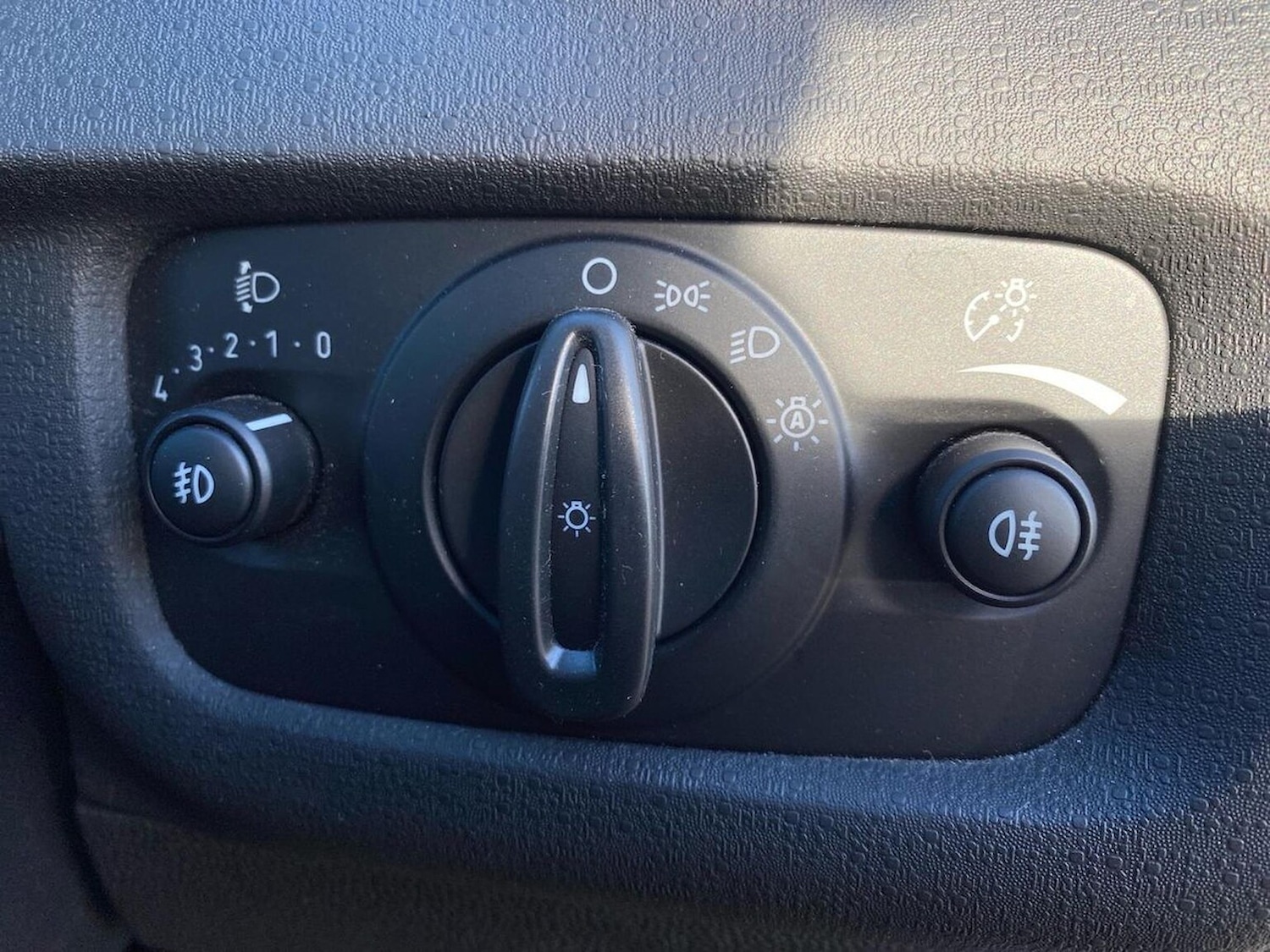 Used Ford Fiesta 2017 for sale - 76391777: Photo 22