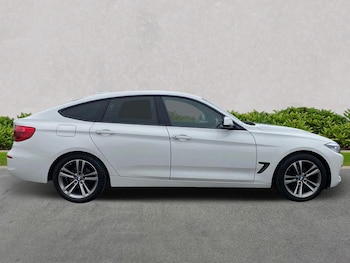 Used BMW 3 Series 2018 for sale - 75644380: Photo