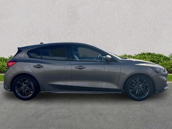 Used Ford Focus 2019 for sale - 75779188: Photo