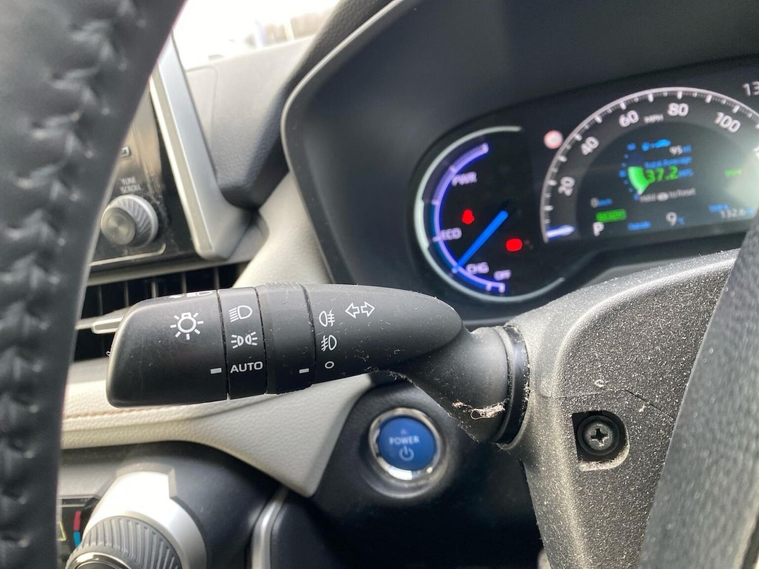 Used Toyota RAV4 2020 for sale - 77962313: Photo 28