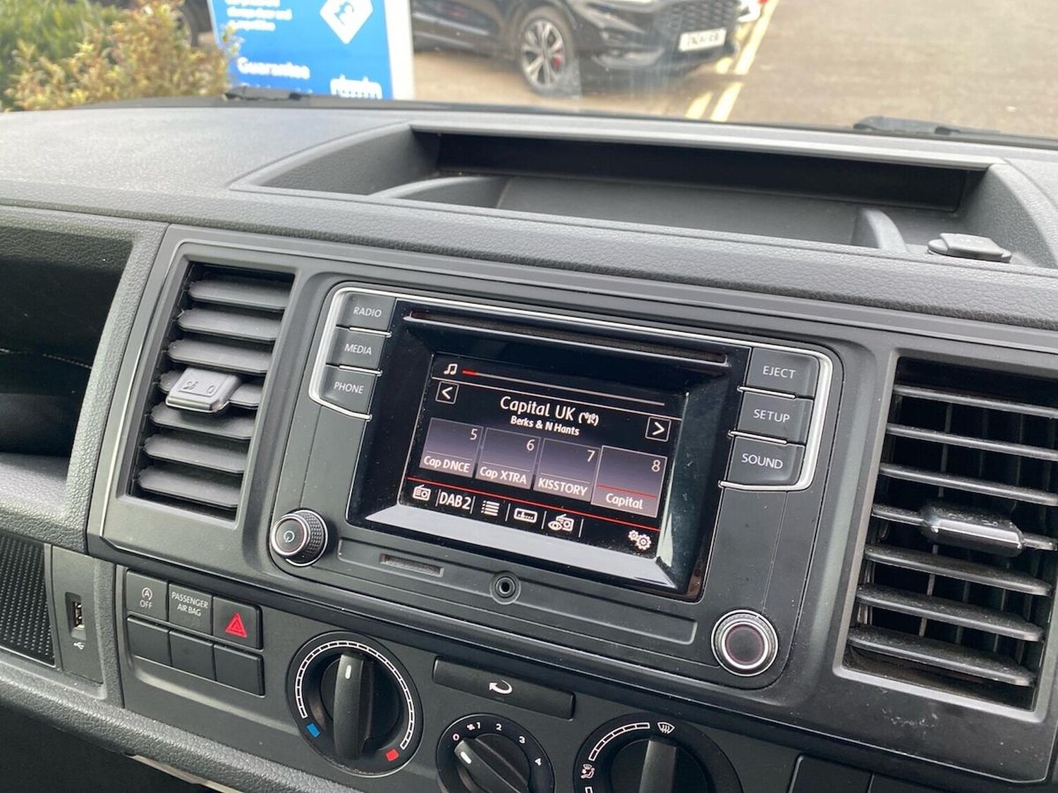 Used Volkswagen Transporter 2018 for sale - 76490719: Photo 11