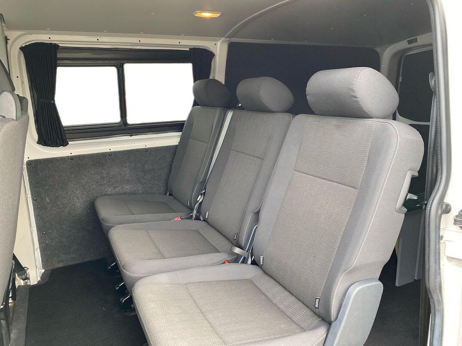 Used Volkswagen Transporter 2018 for sale - 76490719: Photo 16