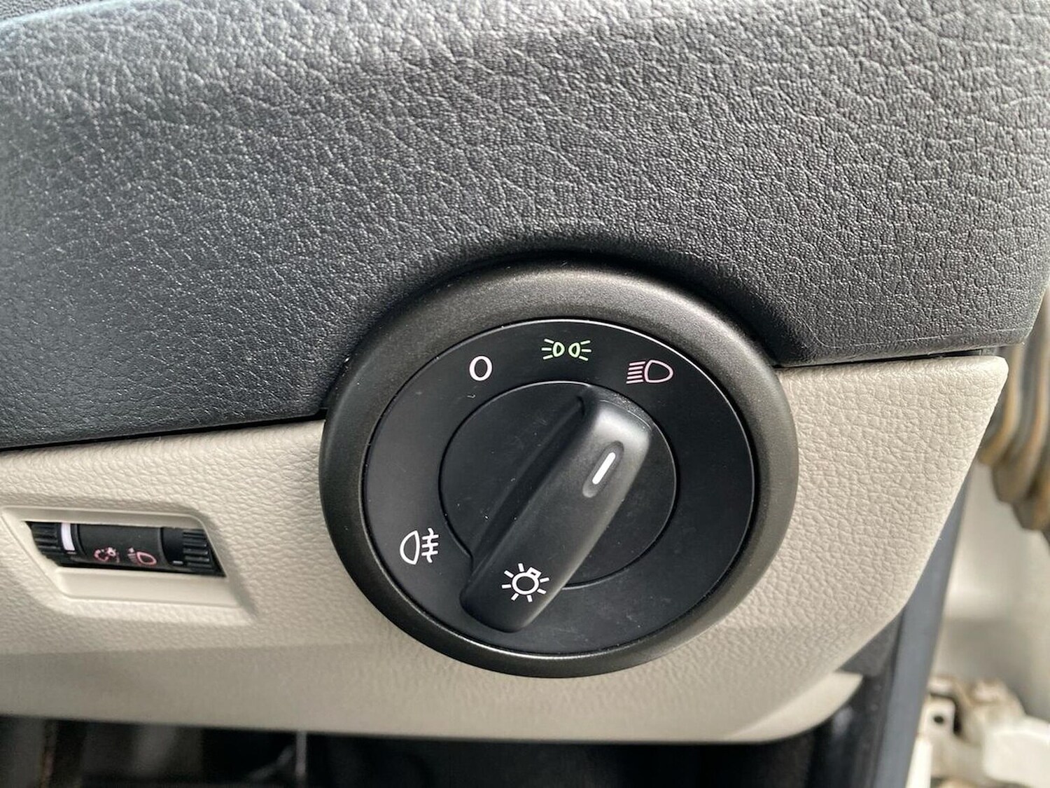 Used Volkswagen Transporter 2018 for sale - 76490719: Photo 22