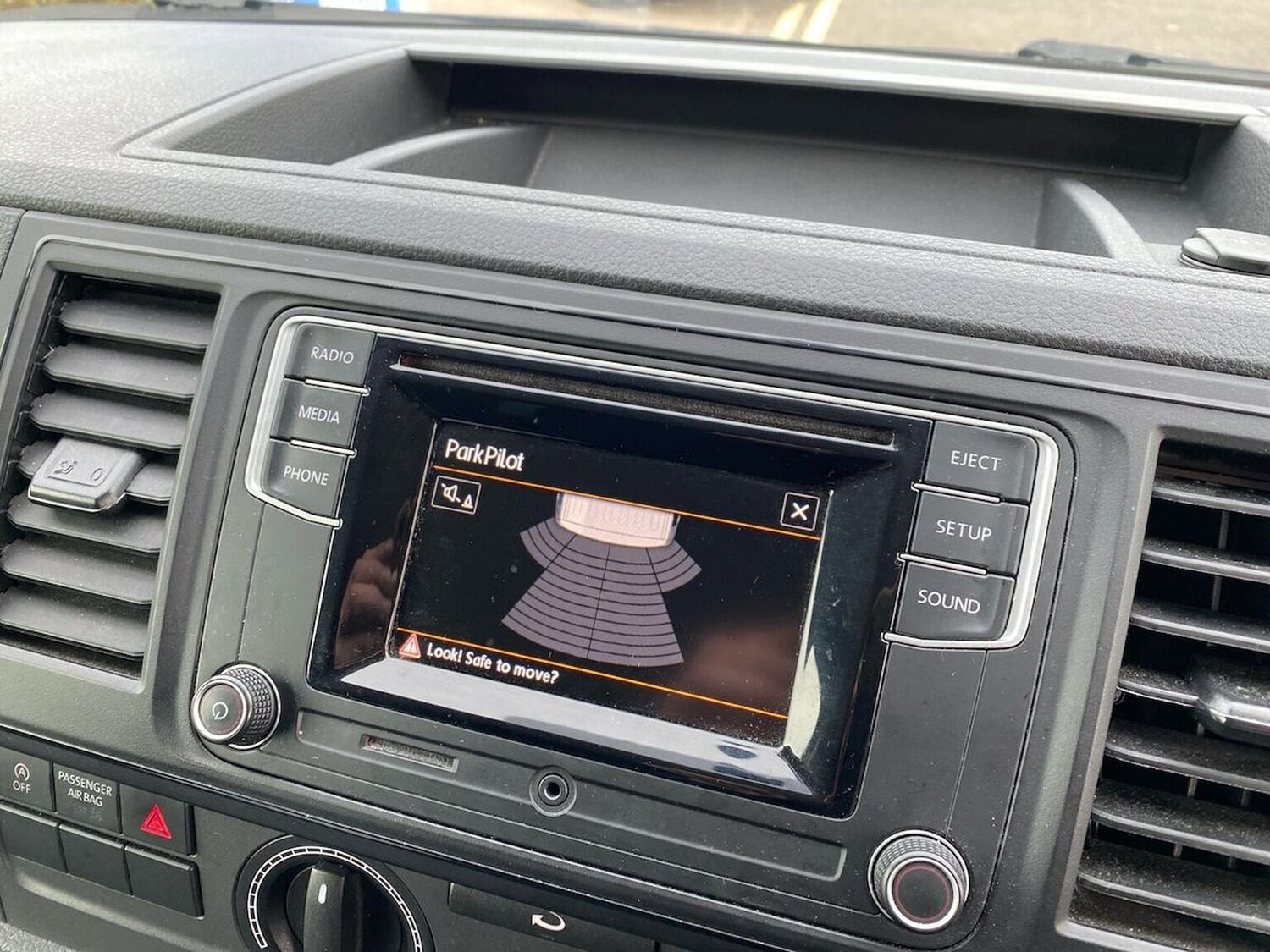 Used Volkswagen Transporter 2018 for sale - 76490719: Photo 23