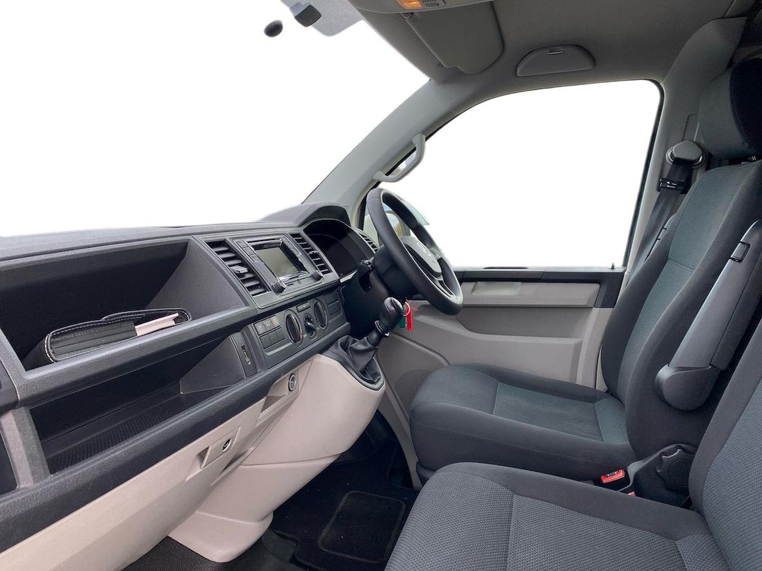 Used Volkswagen Transporter 2018 for sale - 76490719: Photo 7