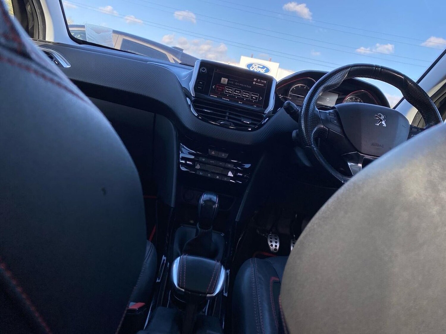 Used Peugeot 2008 2018 for sale - 76396923: Photo 13