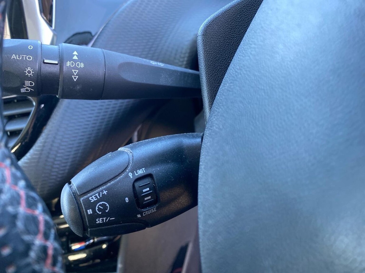 Used Peugeot 2008 2018 for sale - 76396923: Photo 28