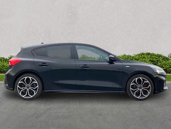 Used Ford Focus 2021 for sale - 76541782: Photo