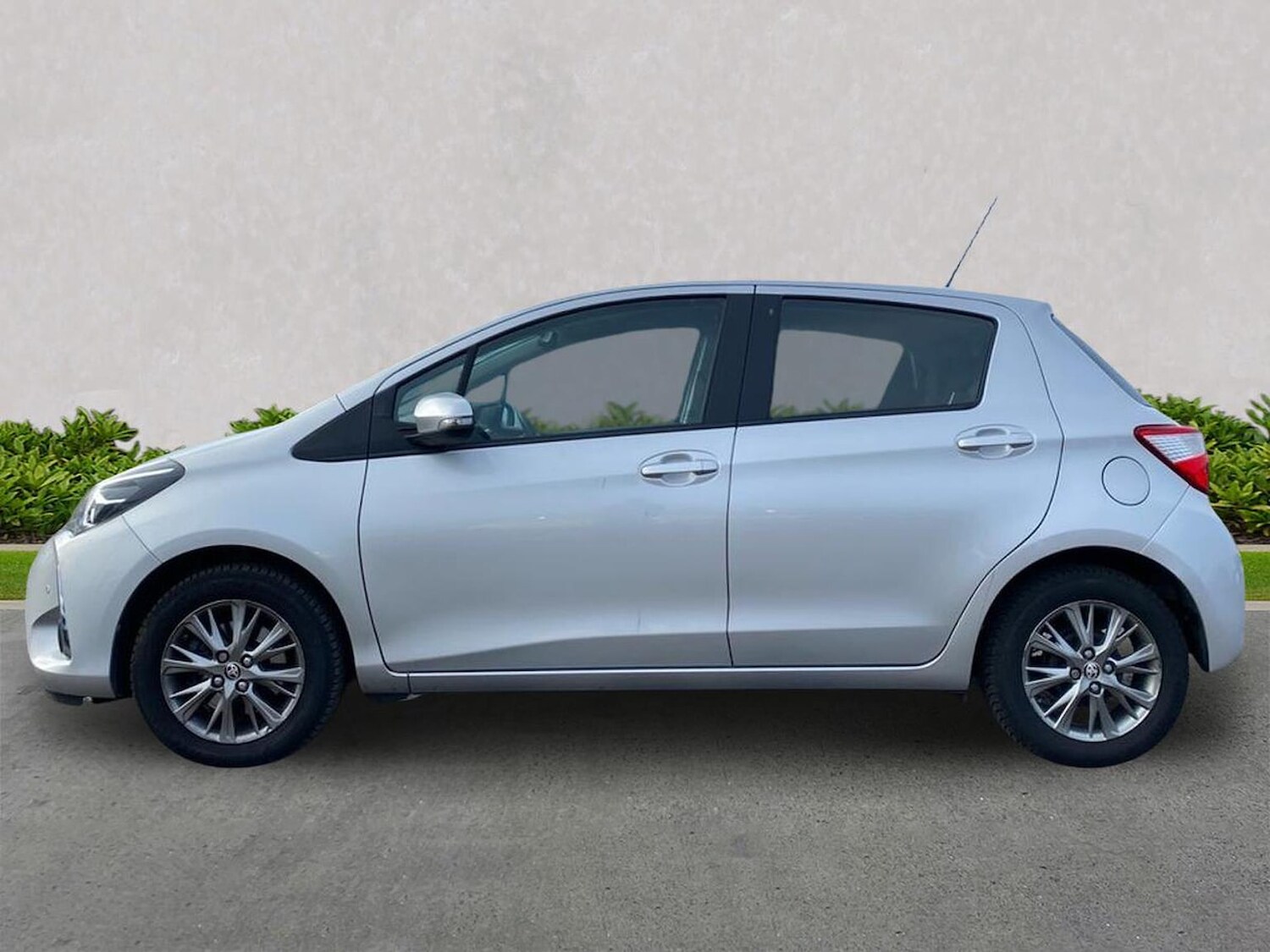 Used Toyota Yaris 2017 for sale - 78191890: Photo 21