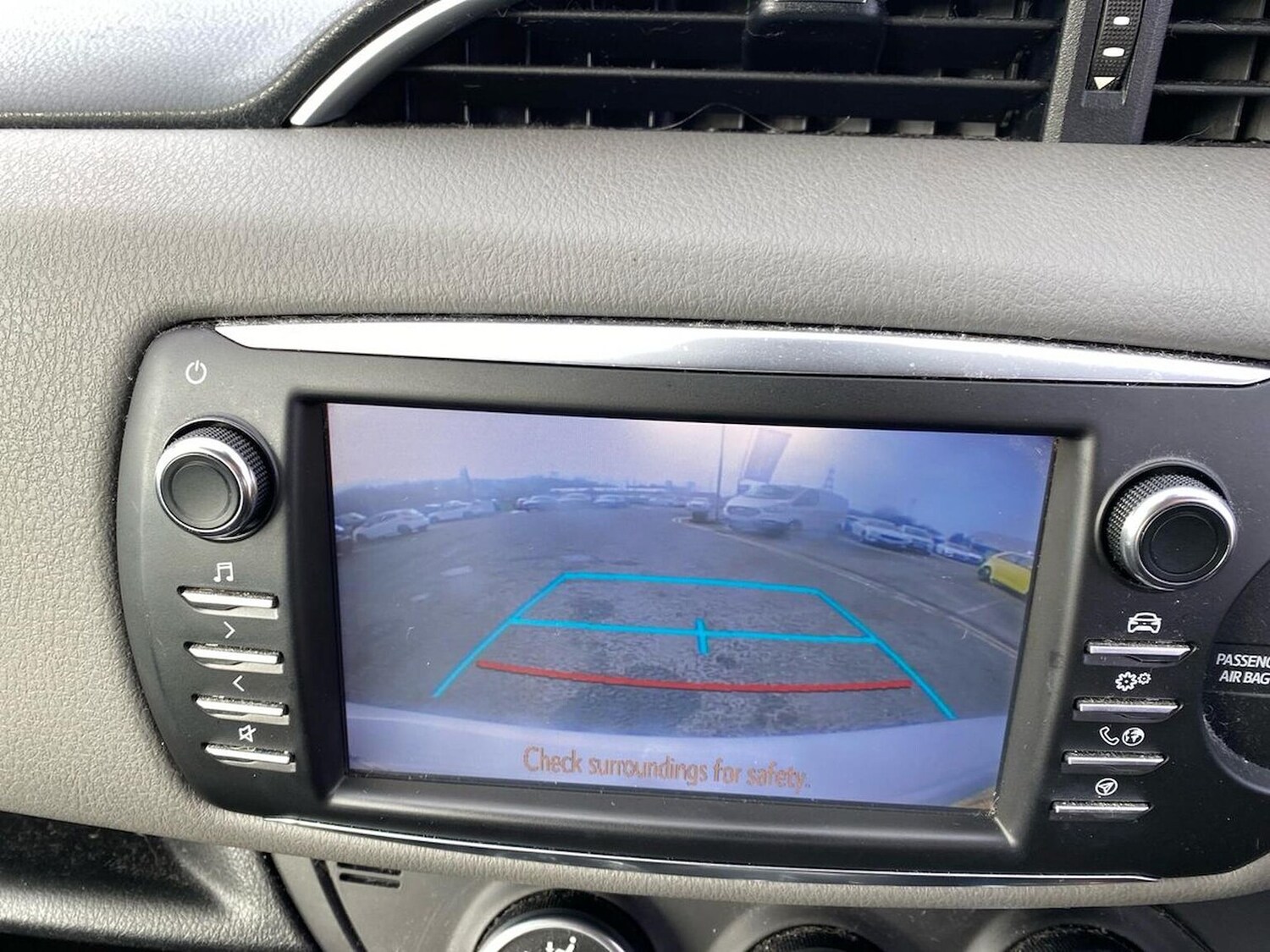 Used Toyota Yaris 2017 for sale - 78191890: Photo 25