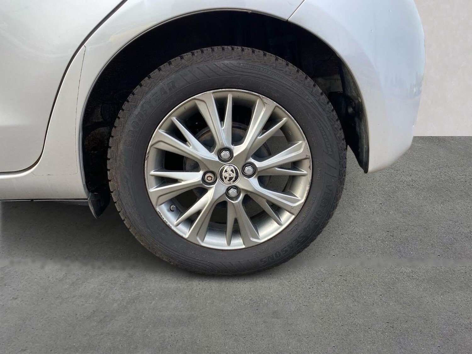 Used Toyota Yaris 2017 for sale - 78191890: Photo 8