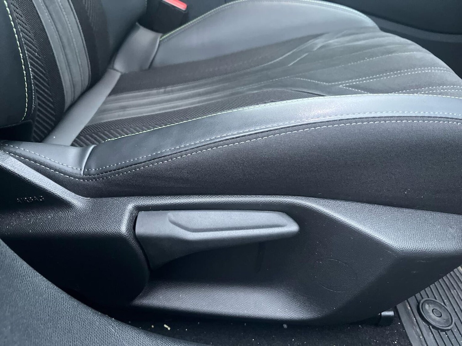 Used Peugeot 308 2023 for sale - 77065795: Photo 30