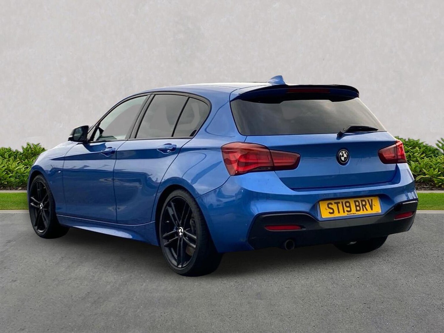 Used BMW 1 Series 2019 for sale - 77946074: Photo 2