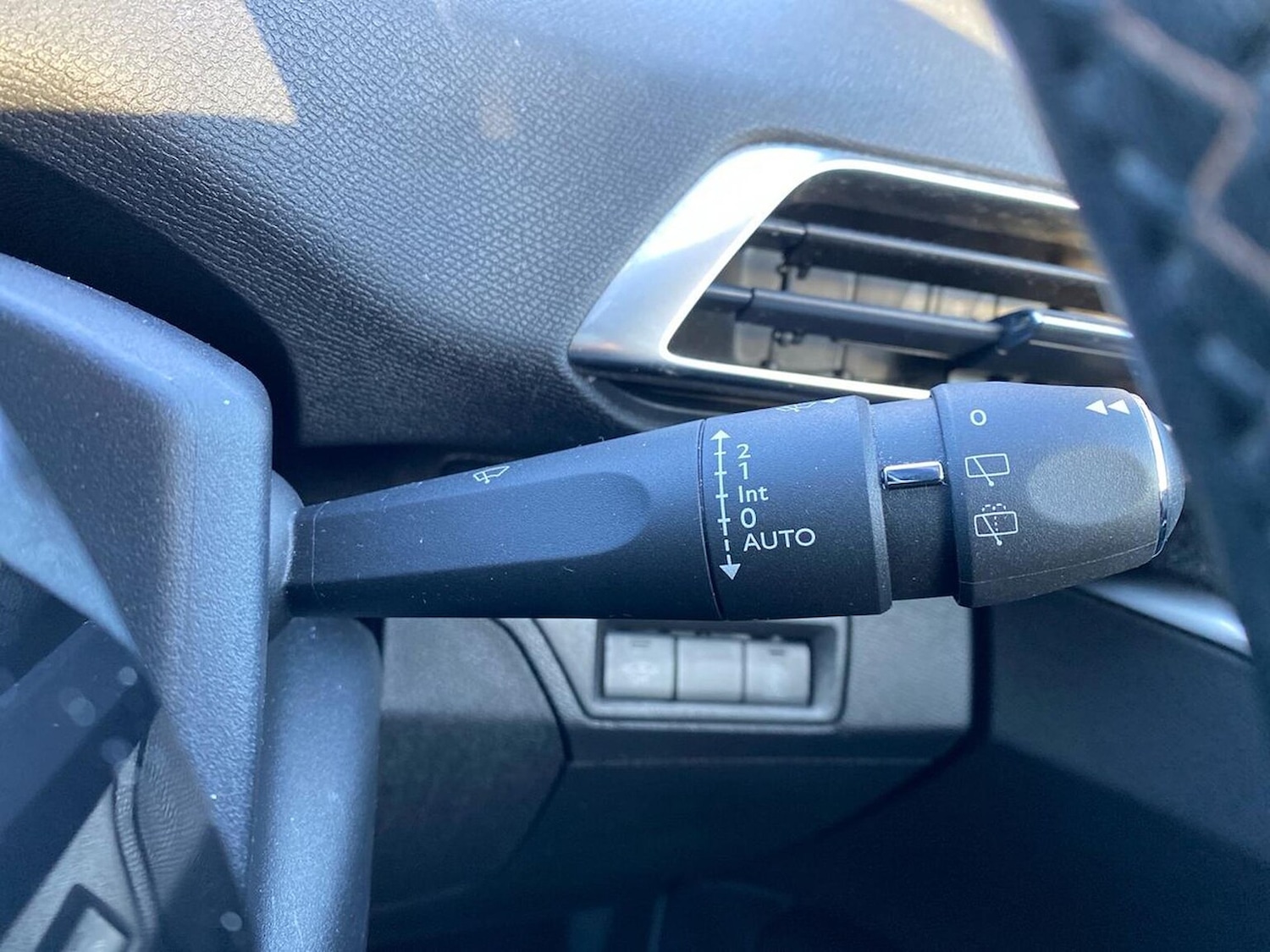 Used Peugeot 5008 2018 for sale - 77632527: Photo 29