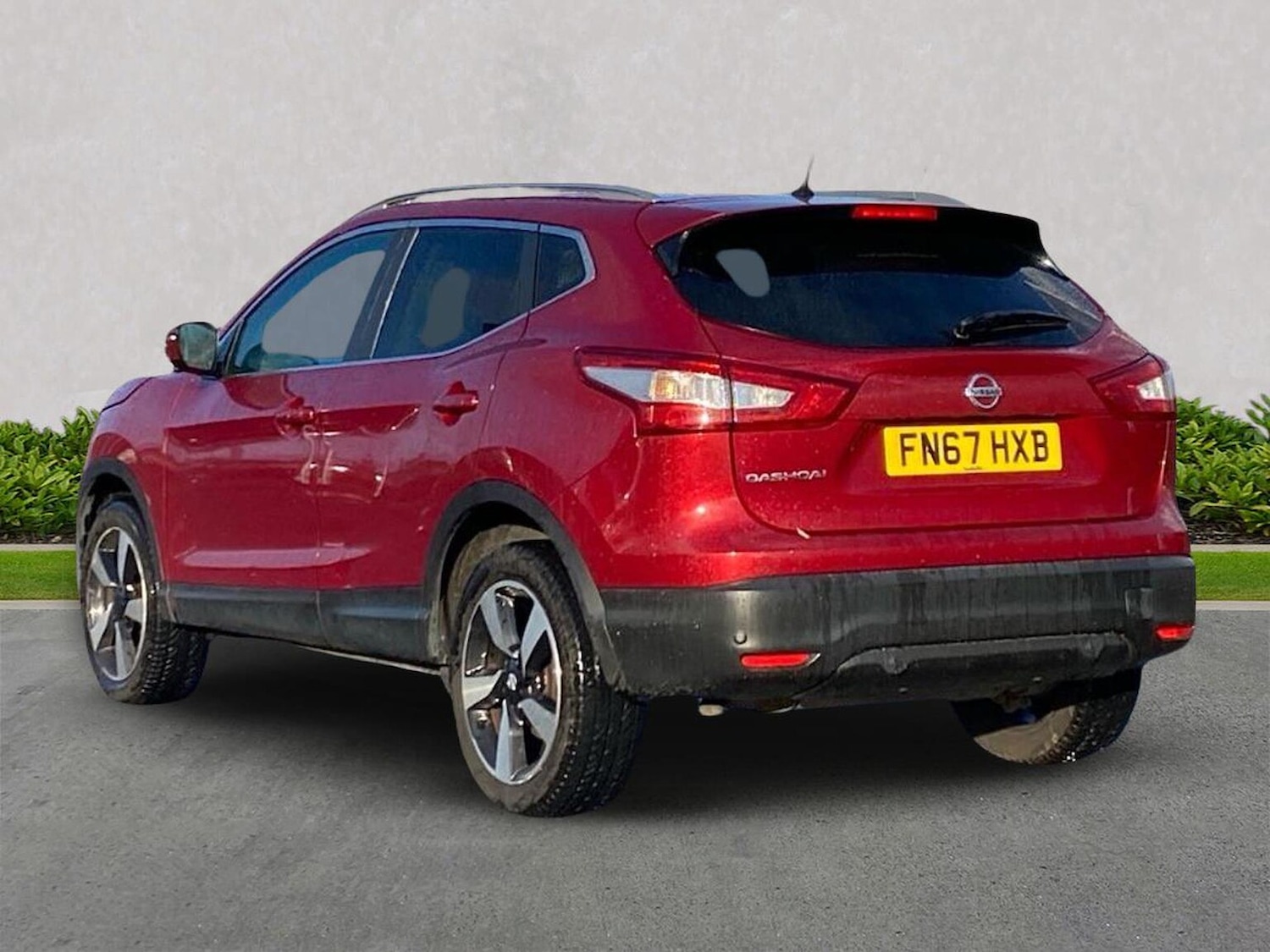 Used Nissan Qashqai 2017 for sale - 76600102: Photo 2