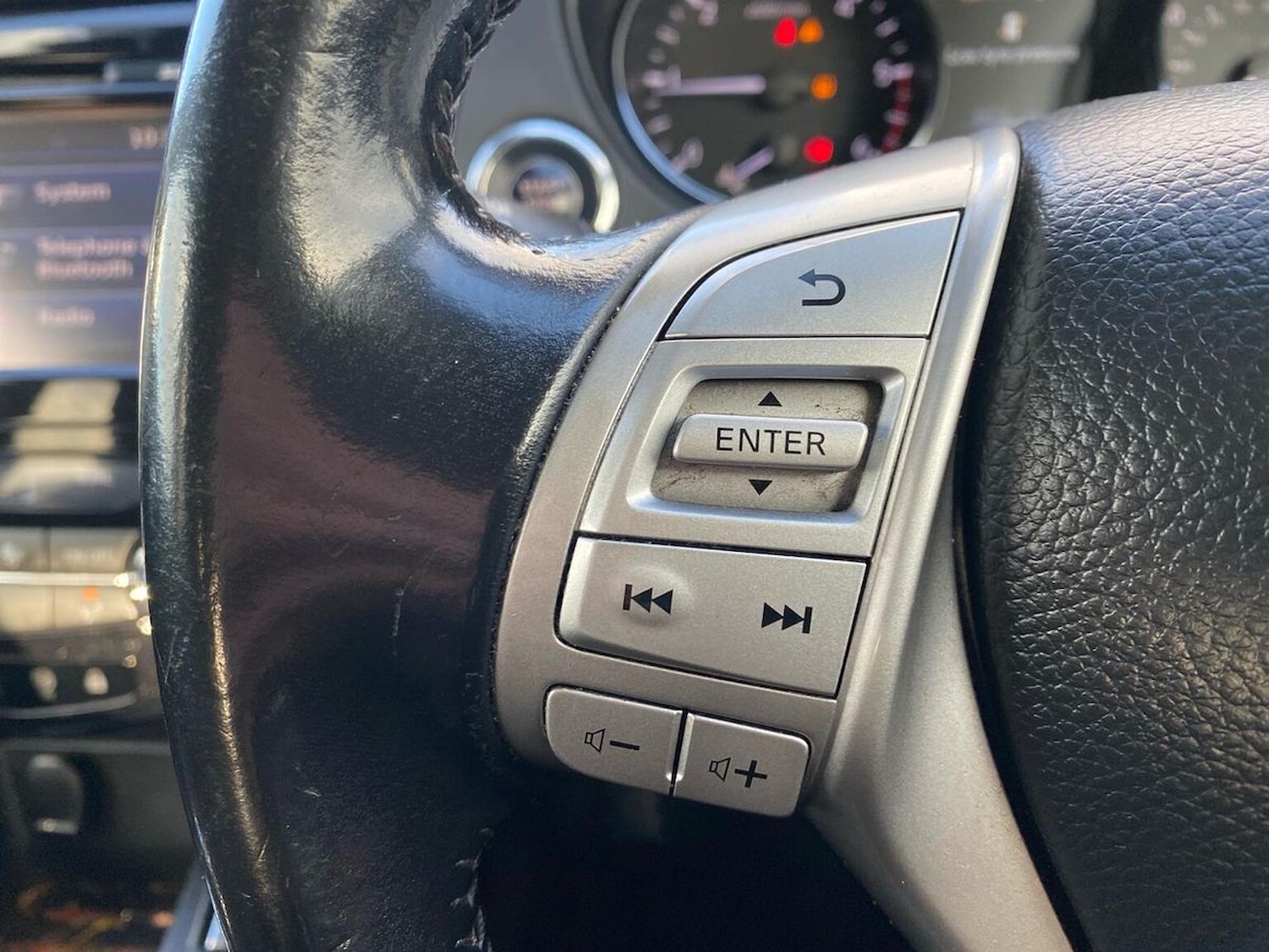 Used Nissan Qashqai 2017 for sale - 76600102: Photo 26