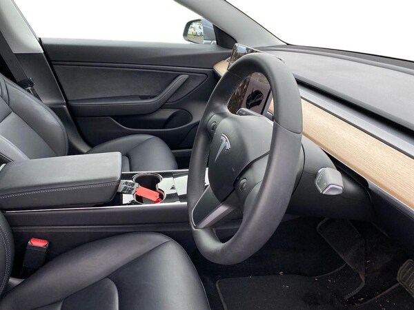 Used Tesla Model 3 2020 for sale - 76193223: Photo 15