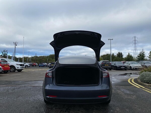 Used Tesla Model 3 2020 for sale - 76193223: Photo 17