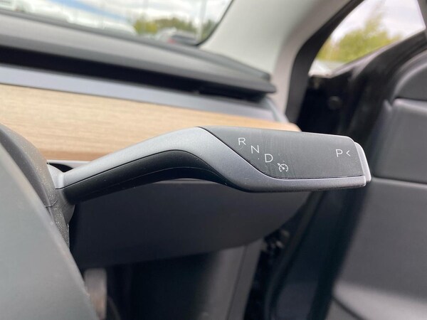 Used Tesla Model 3 2020 for sale - 76193223: Photo 29
