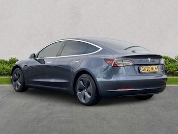 Used Tesla Model 3 2020 for sale - 76193223: Photo 2