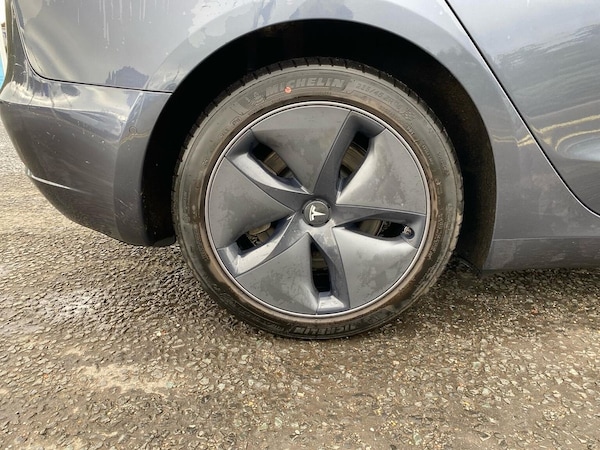 Used Tesla Model 3 2020 for sale - 76193223: Photo 6