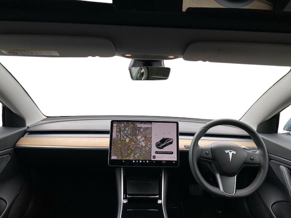 Used Tesla Model 3 2020 for sale - 76193223: Photo 8