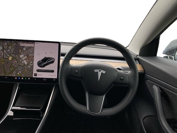 Used Tesla Model 3 2020 for sale - 76193223: Photo 9