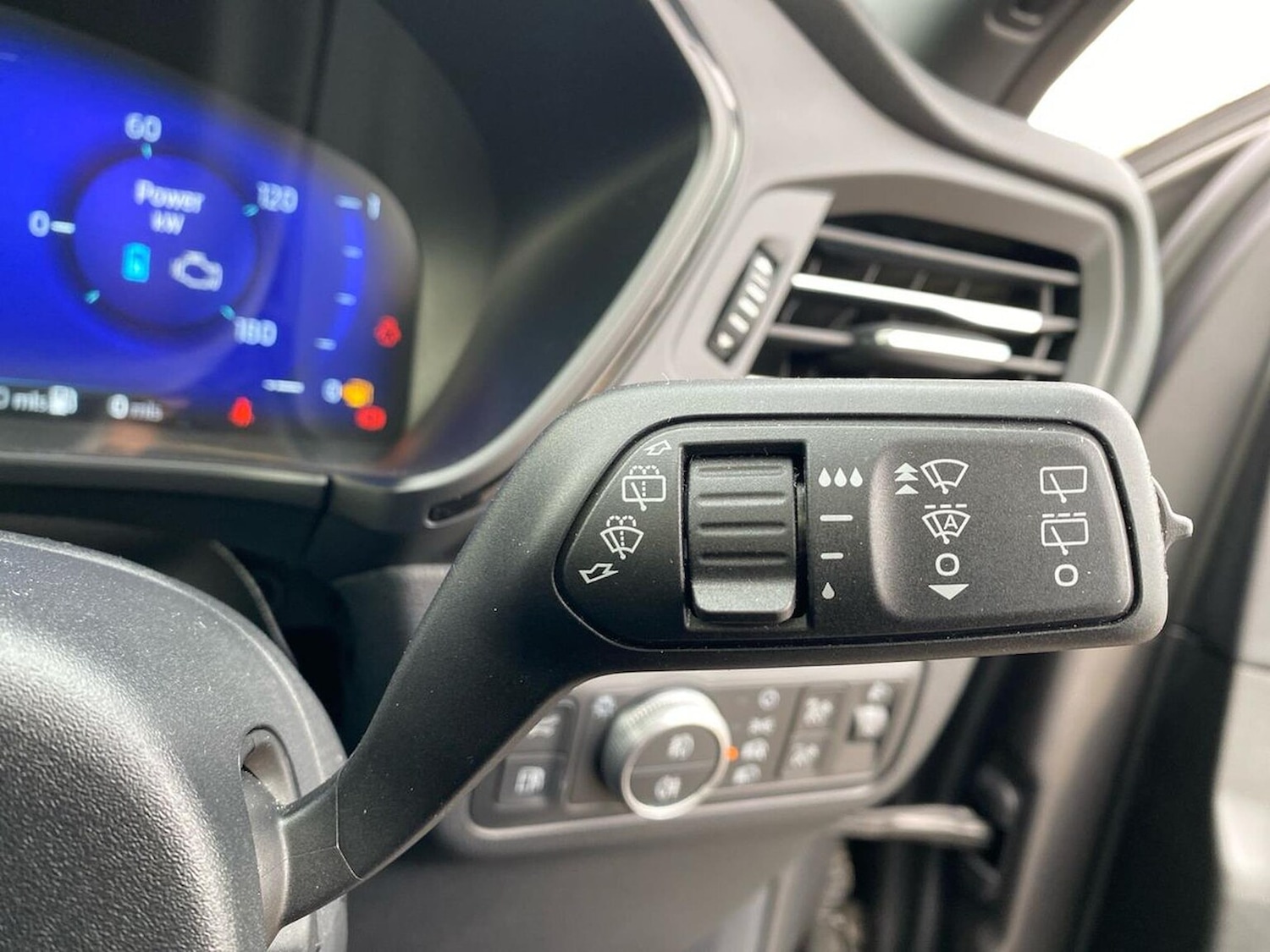 Used Ford Kuga 2022 for sale - 76365049: Photo 29