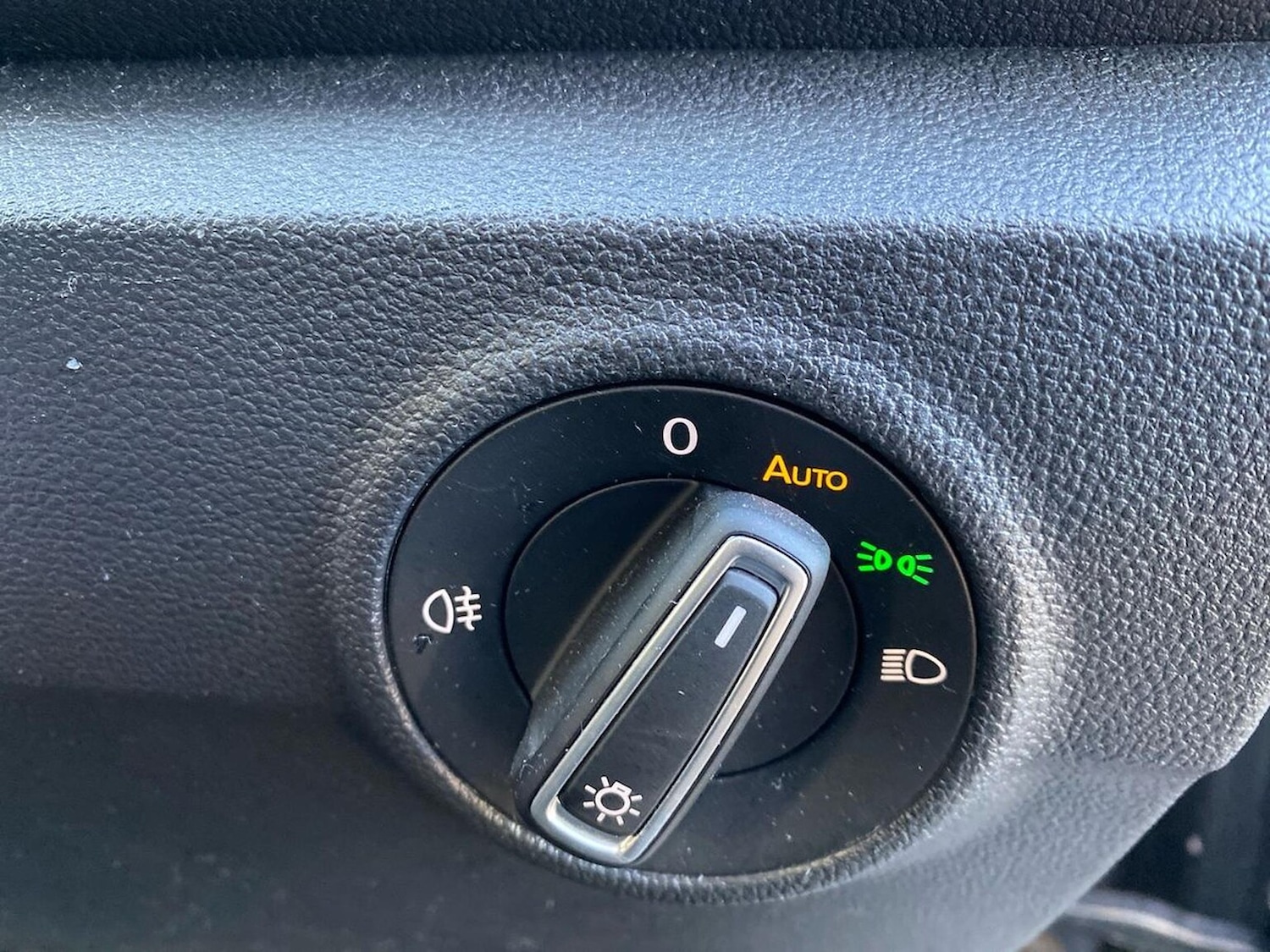 Used Volkswagen T-Roc 2021 for sale - 76735595: Photo 22